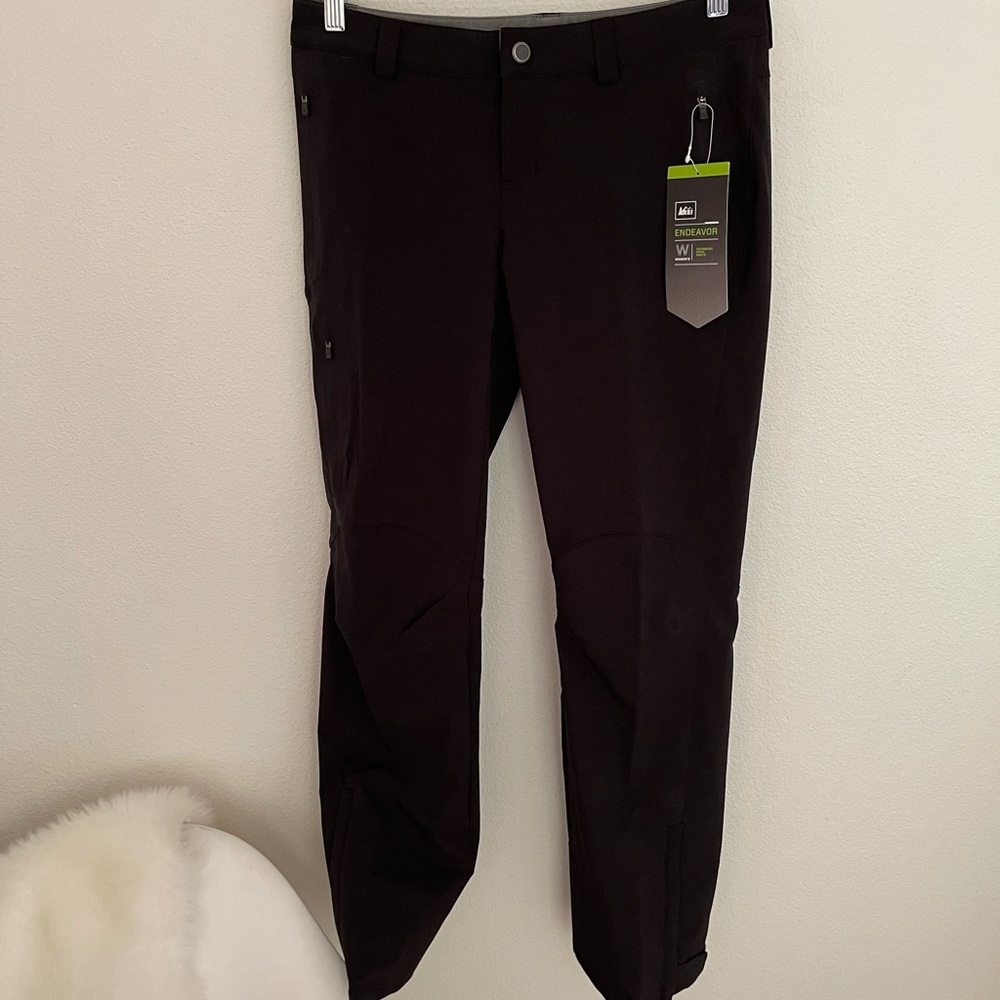 Size 4 women’s REI pants